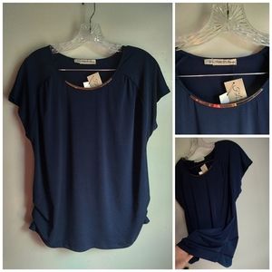 NWT silver necklace silky blouse